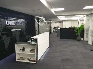 TypeHero Remodelación de oficinas